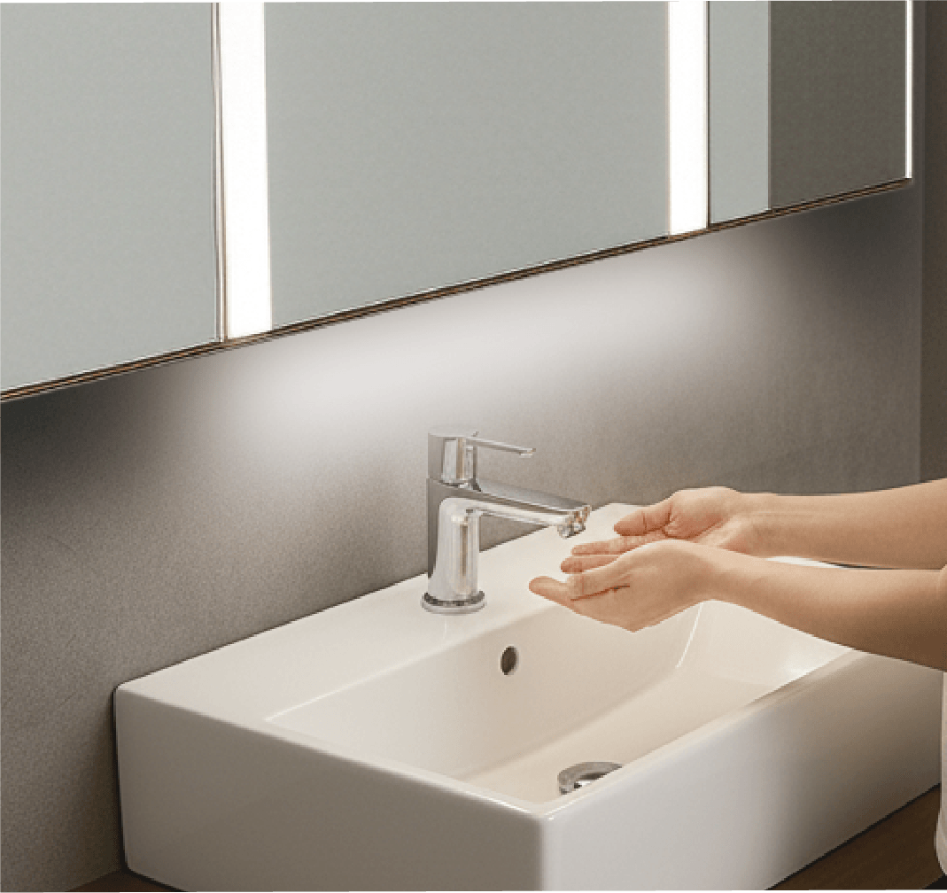 手元を明るく照らす演出照明